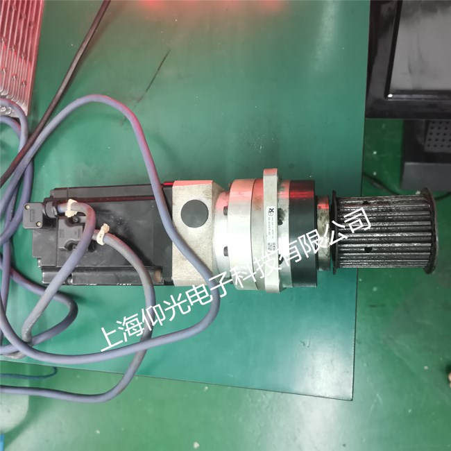 安川伺服電機(jī)維修SGMJV-08AAAHB61運(yùn)轉(zhuǎn)無(wú)力卡死