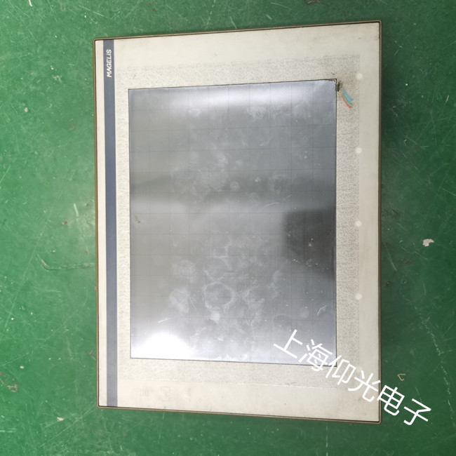 施耐德XBTGT5330觸摸屏上電后黑屏故障維修