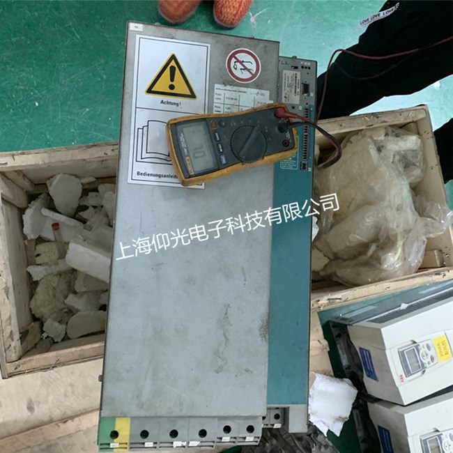 lust路斯特伺服驅(qū)動器維修CDD34.044 W2.3報(bào)警E-OTI維修報(bào)價(jià)