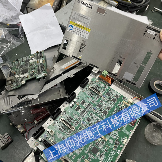 雅馬哈YAMAHA機(jī)器人控制器維修電話 伺服驅(qū)動器報(bào)警?