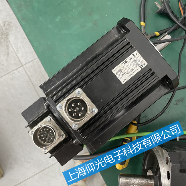 ABB�ŷ�늙C(j��)�x܇(ch��)��Ȧ���S�� BSM100C-6250AX늙C(j��)��������