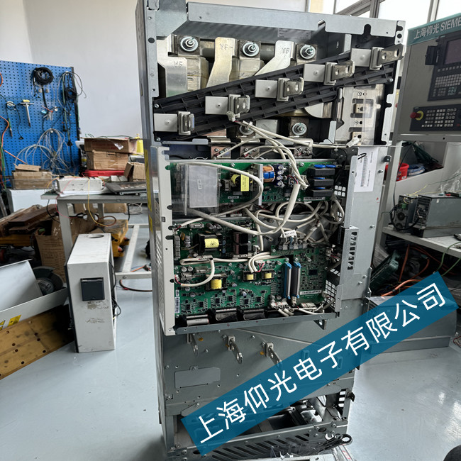 ɽ��ABB ACS880����׃�l����Ҋ���Ϲ��ϾS�����ڶ̼��g(sh��)��Ч�ʸ�