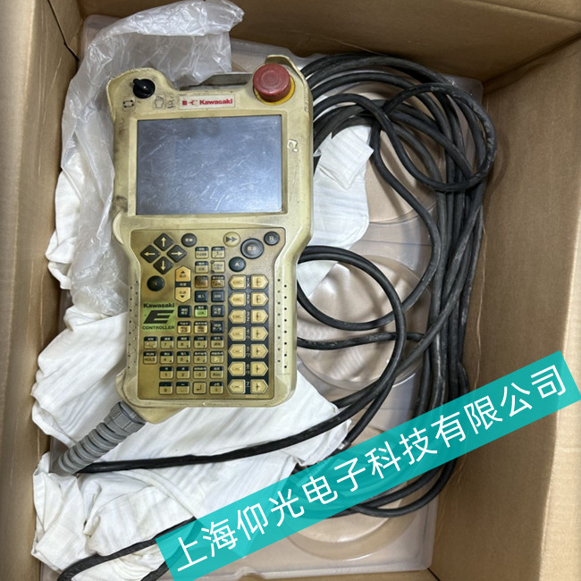 平湖汽車公司焊接機(jī)Kawasaki川崎機(jī)器人示教器無(wú)背光維修地址