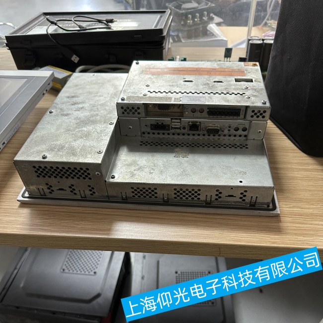 蘇州貝加萊工控機(jī)5PC910.0SX05-0在運(yùn)行過(guò)程中突然卡機(jī)故障維修立等可取